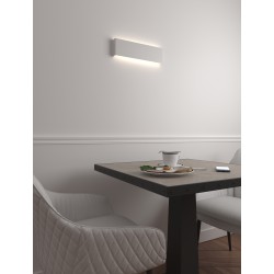 LAMPADA A PARETE IN METALLO BIANCO 12W 1440LM CCT IP20 31X9X3CM